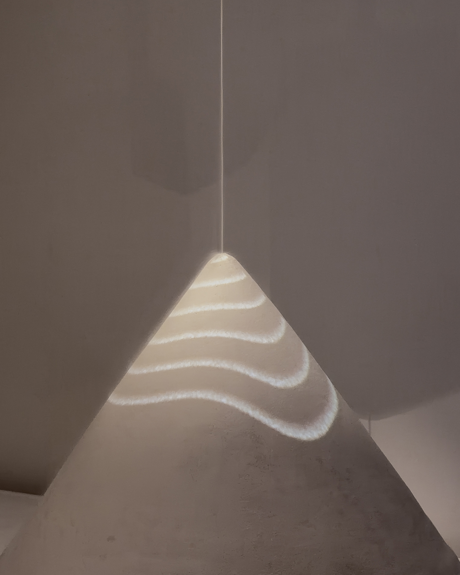 06-Villeroy-und-Boch-Design-Design-Continuum-Salone-2026-Elastique-Three-Images-01